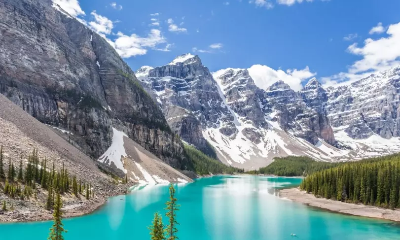 cool places to visit in Canada