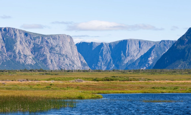 cool places to visit in Canada