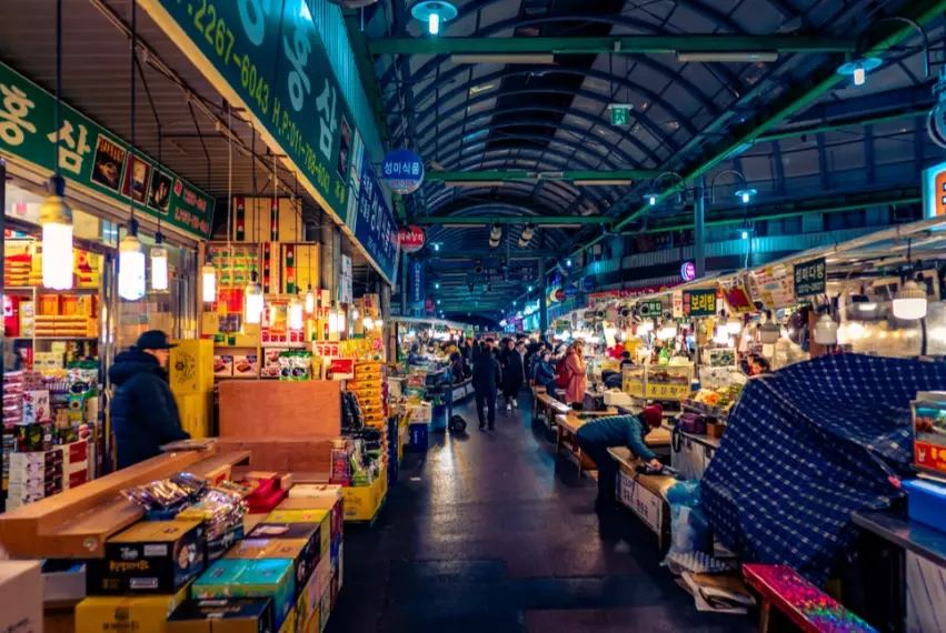 Gwangjang Market shopping