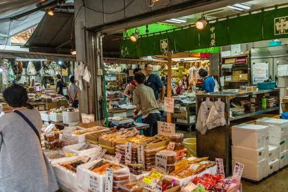 Tokyo seafood market