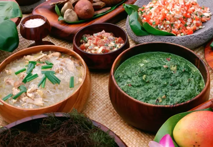 traditional polynesian food