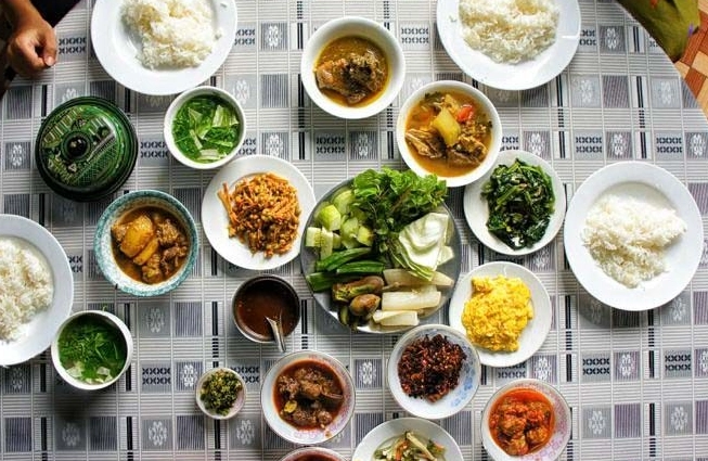 traditional myanmar dishes